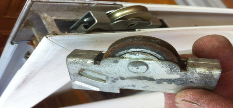 screen door roller repair in Arcadia
